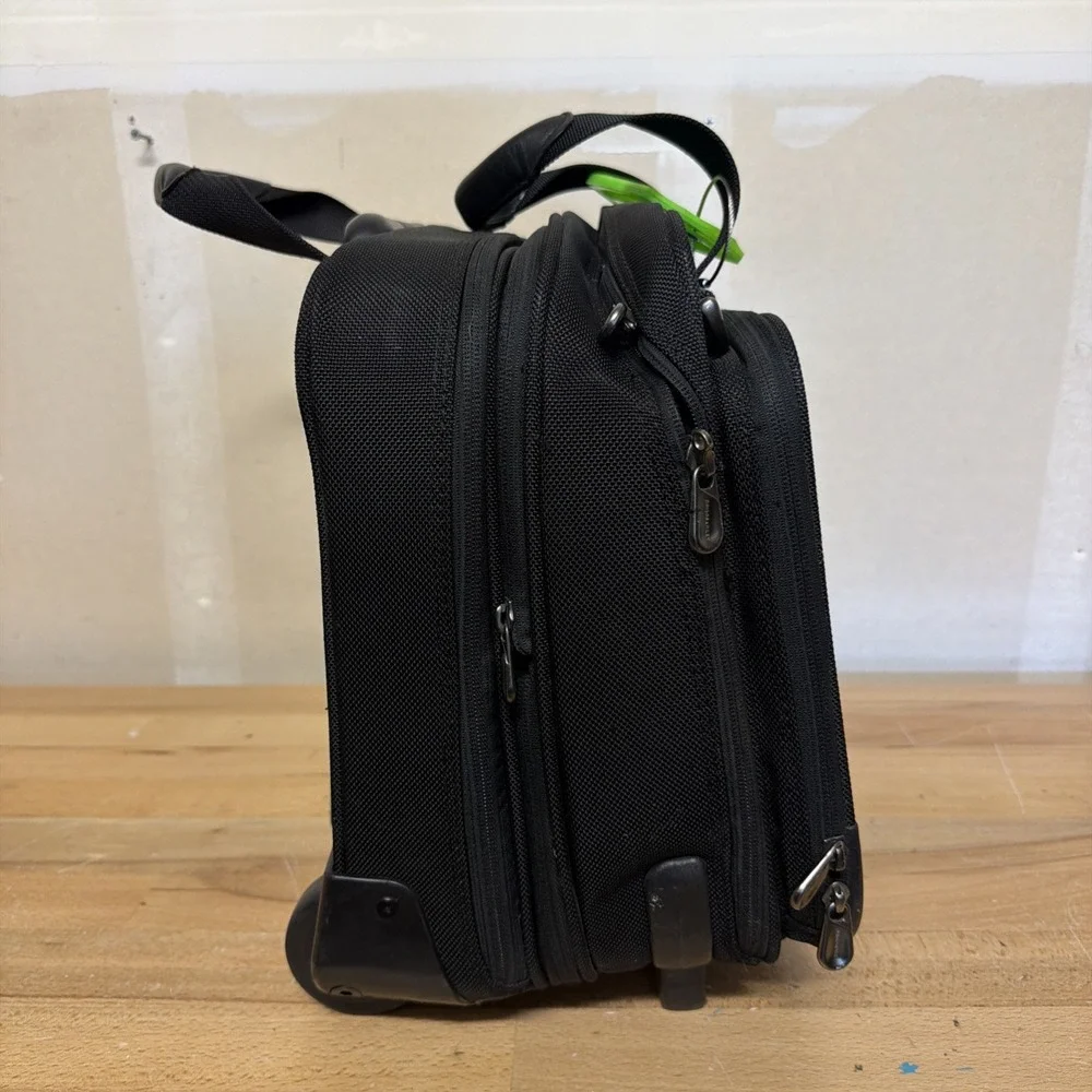 Briggs & Riley Travelware Rolling Briefcase Carry On Business Bag Black